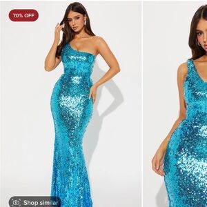 SIZE XS
Never worn- plans changed